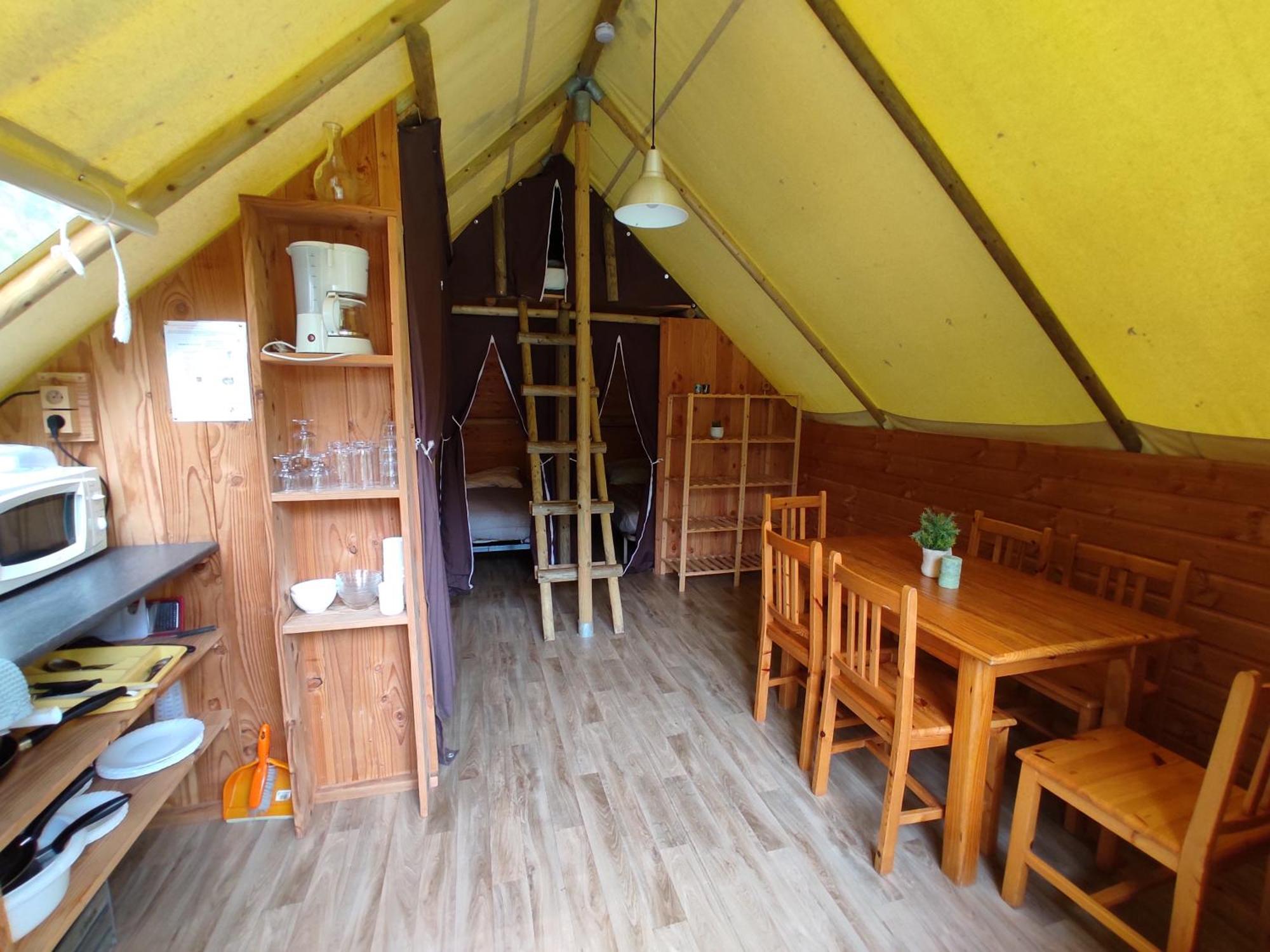 Camping Le Rouge Gorge **** 10' Puy Du Fou سا لوران سور سيفر المظهر الخارجي الصورة