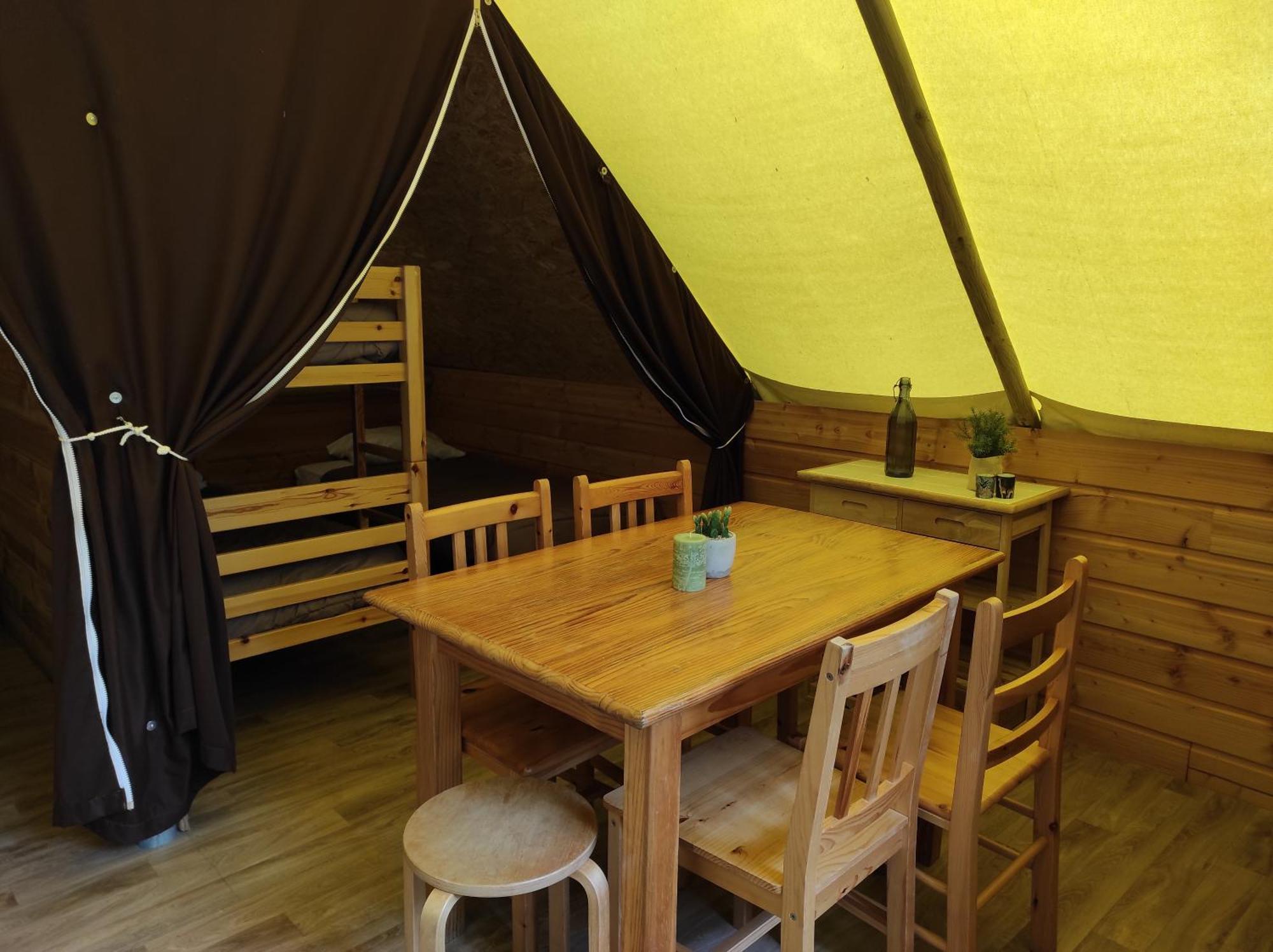 Camping Le Rouge Gorge **** 10' Puy Du Fou سا لوران سور سيفر المظهر الخارجي الصورة